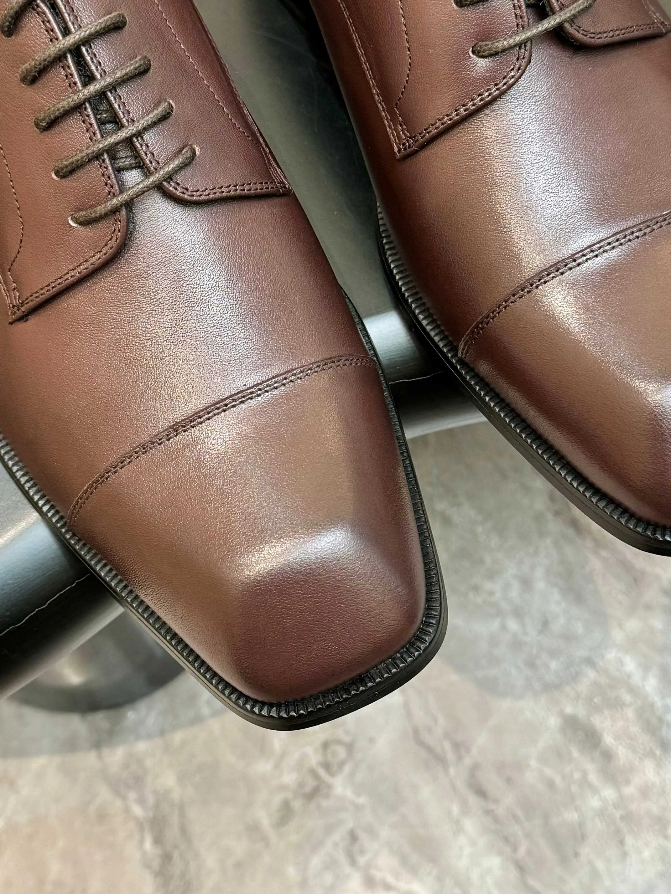 [CL red sole shoes] Top P: 1020💰 Size 39-44 (⚠️38.45.46.47 custom-made, non-returnable and non-exchangeable) 🆑High-end men's business formal leather shoes, original authentic top quality goods ••✅💯 Top original order purchasing agent! Original imported patterned cowhide ➕Imported cowhide lining ➕Cowhide feet ➕Original leather outsole~🉑️Feel free to compare the authentic ones!